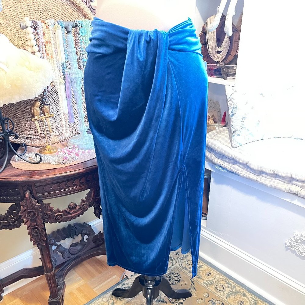 Eloquii NWT 22 Blue Velvet Skirt